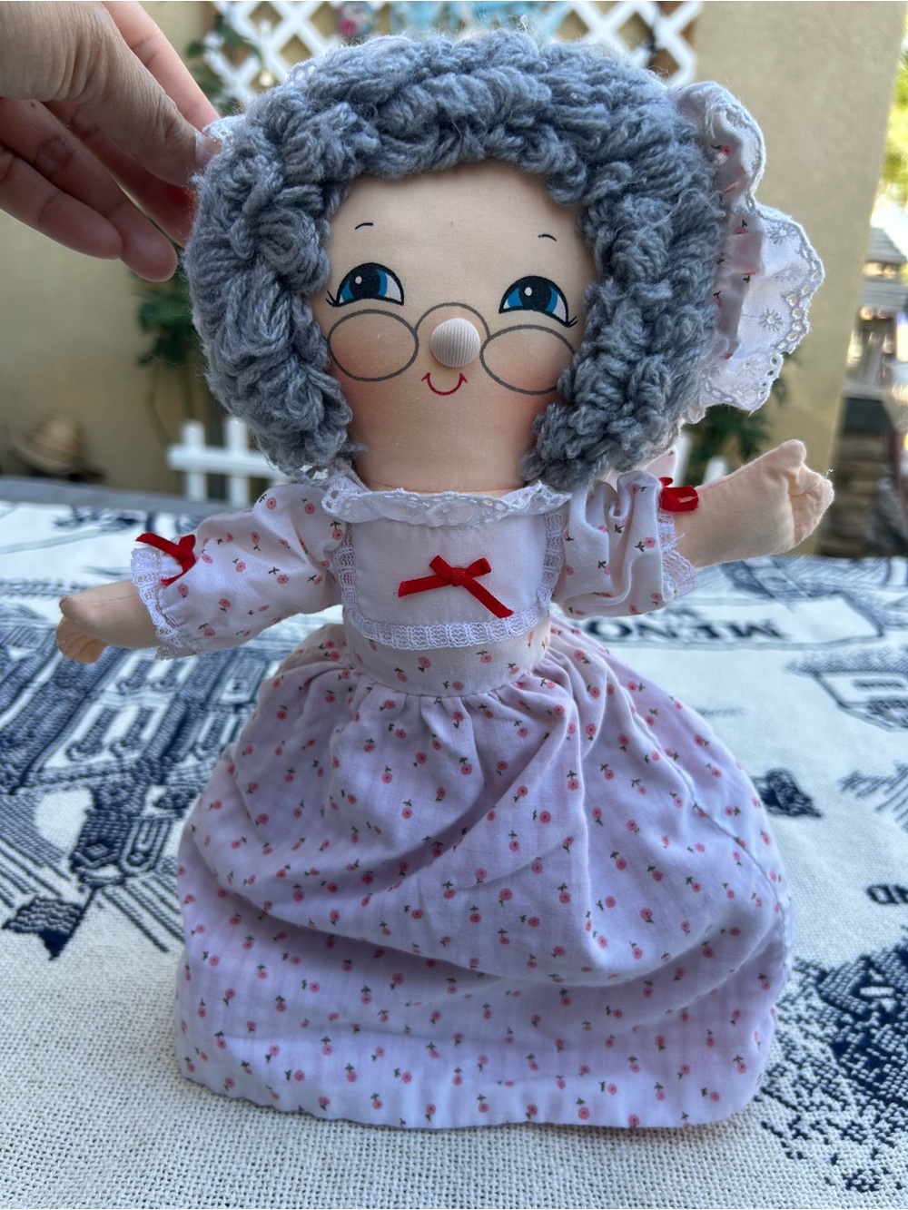 Vtg 1984 R. Dakin 3 in 1 reversale Little Red Riding Hood doll.